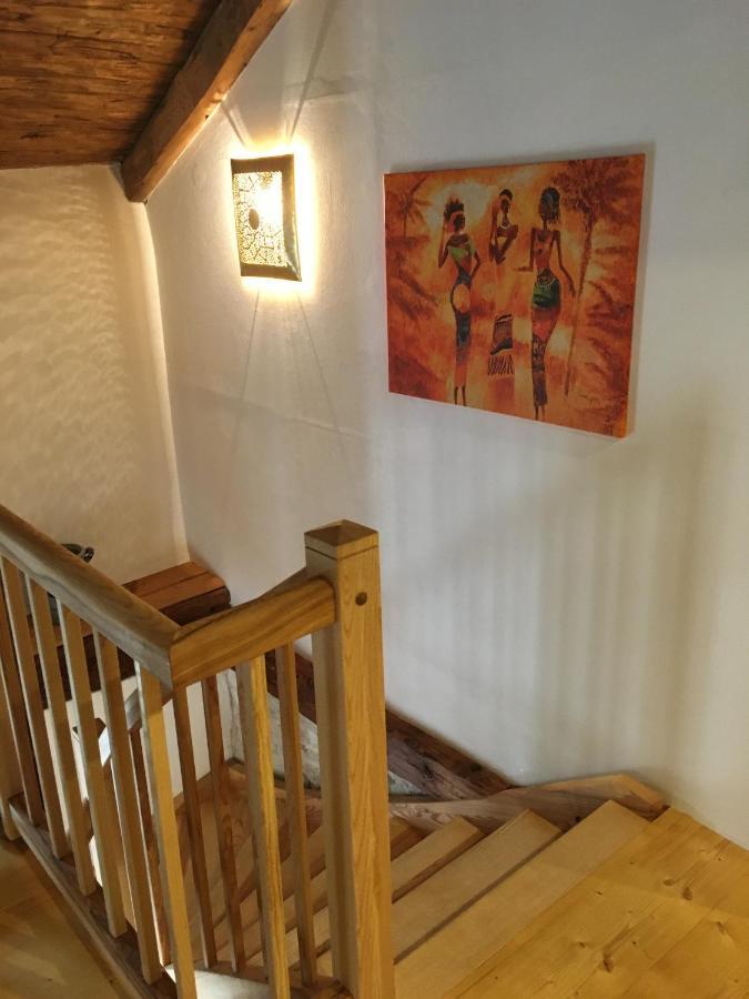 Ferienhaus Villa Kunnibunt Burgsalach エクステリア 写真